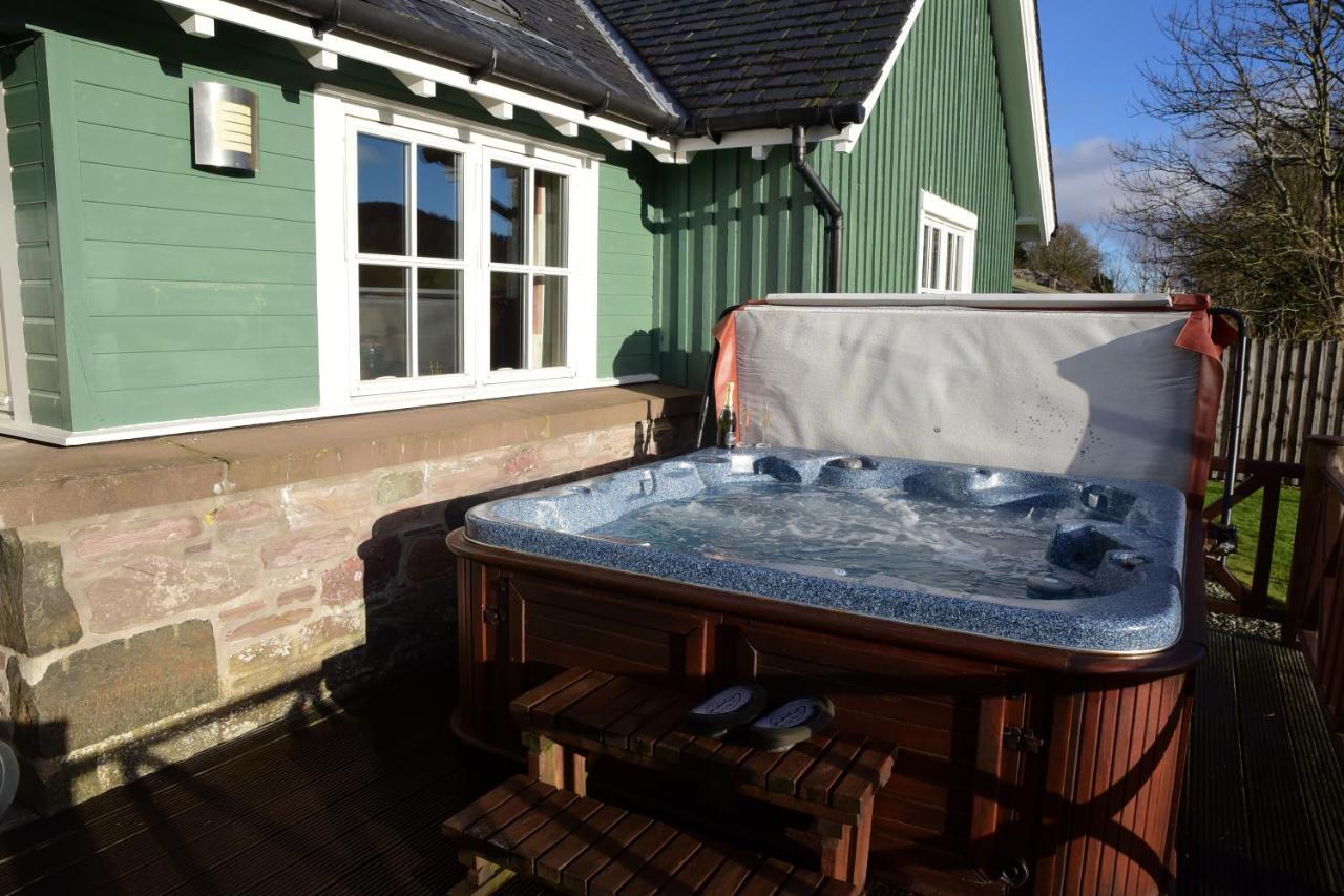 Highland Heather Lodges Comrie Exterior photo